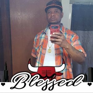 Meet your Posher, Larry